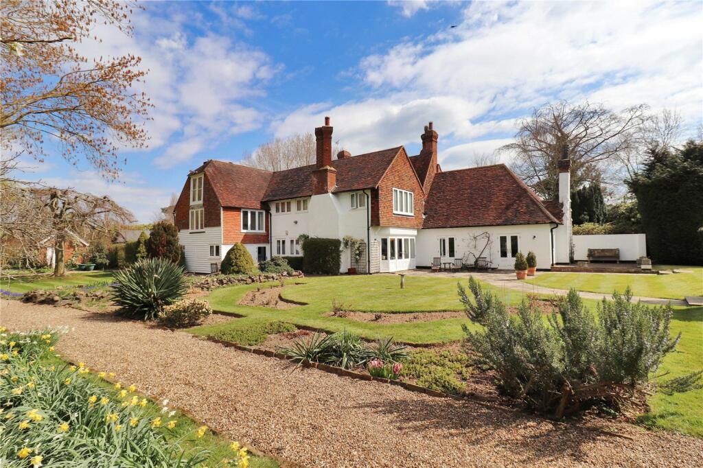 7 bedroom detached house for sale in Water Lane, Headcorn, Kent, TN27