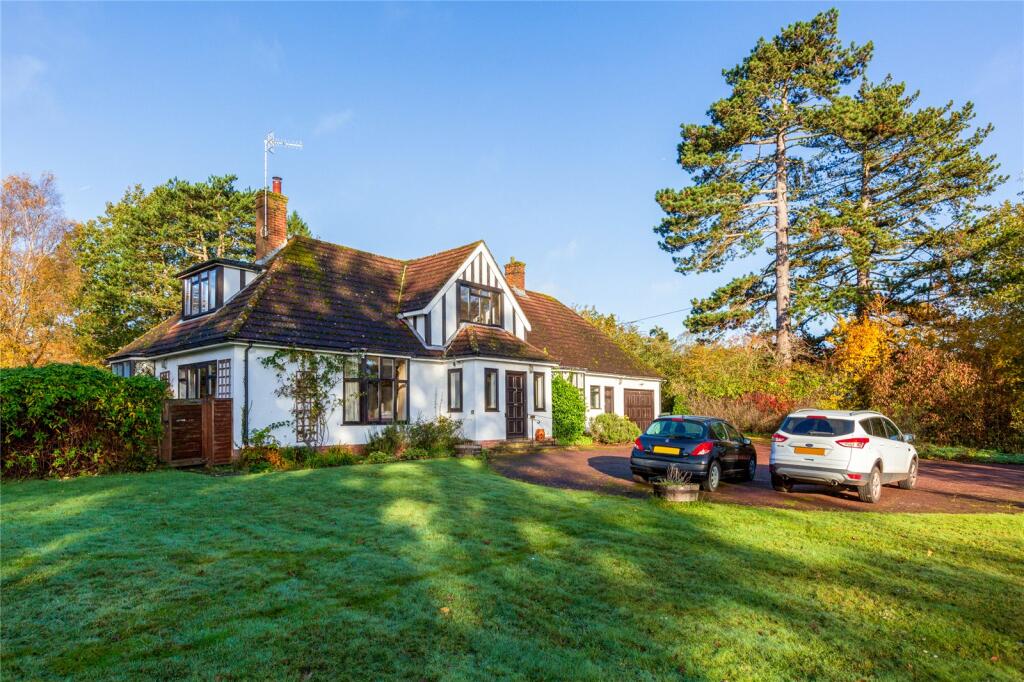 6 bedroom detached house for sale in Mill Lane, Hildenborough