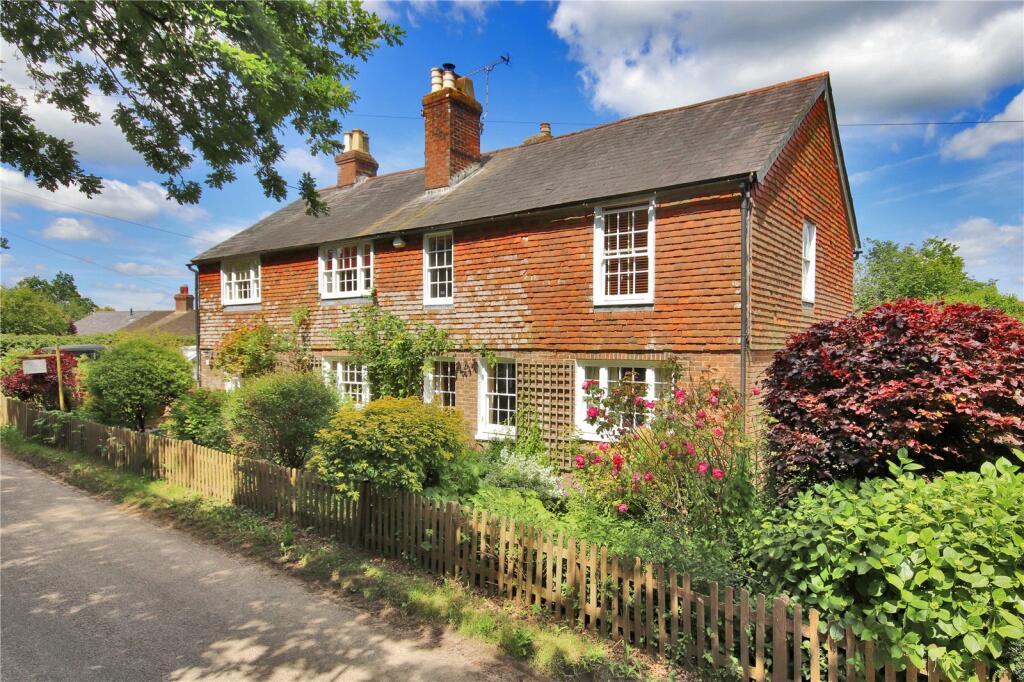6 bedroom detached house for sale in Conghurst Lane, Hawkhurst
