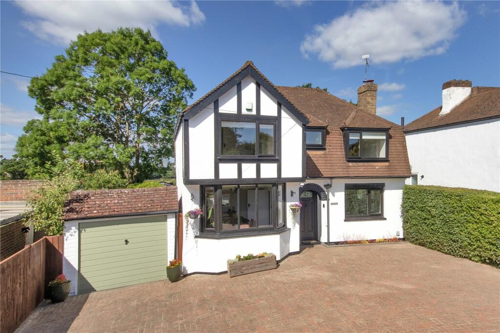 3 bedroom detached house for sale in Greenlands Road, Kemsing