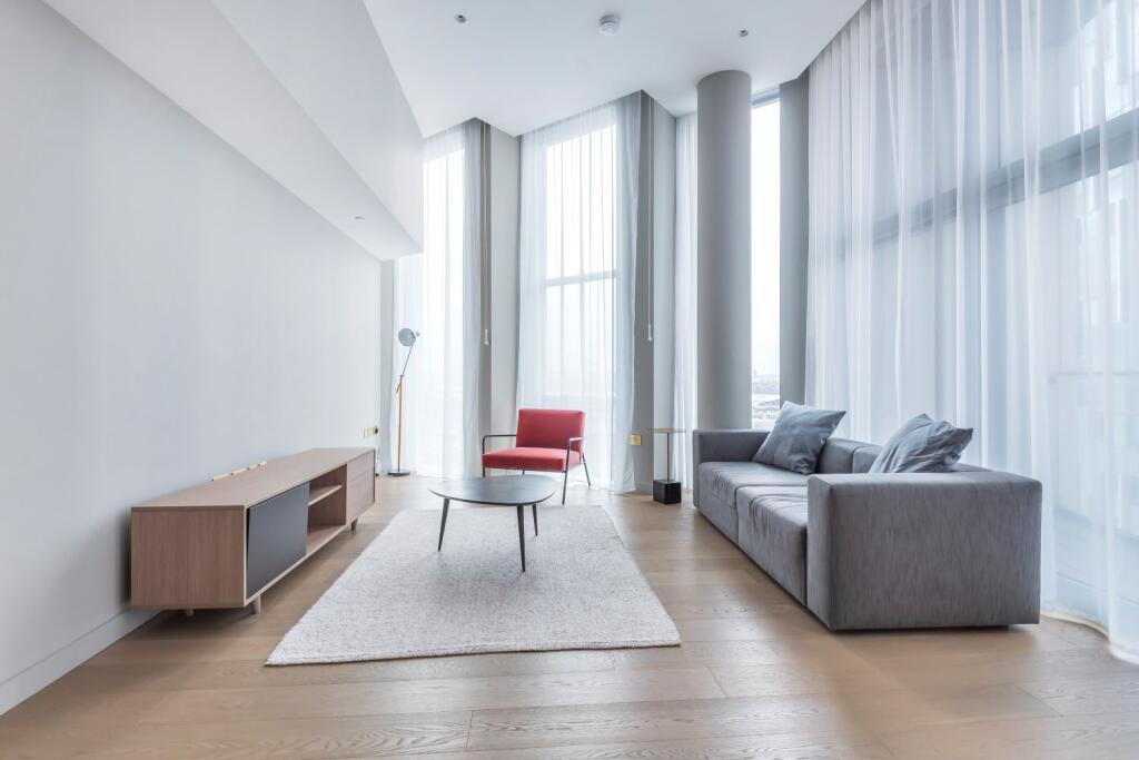 Main image of property: Peninsula Riverfront, 4 Cutter Lane, Greenwich Peninsula, SE10