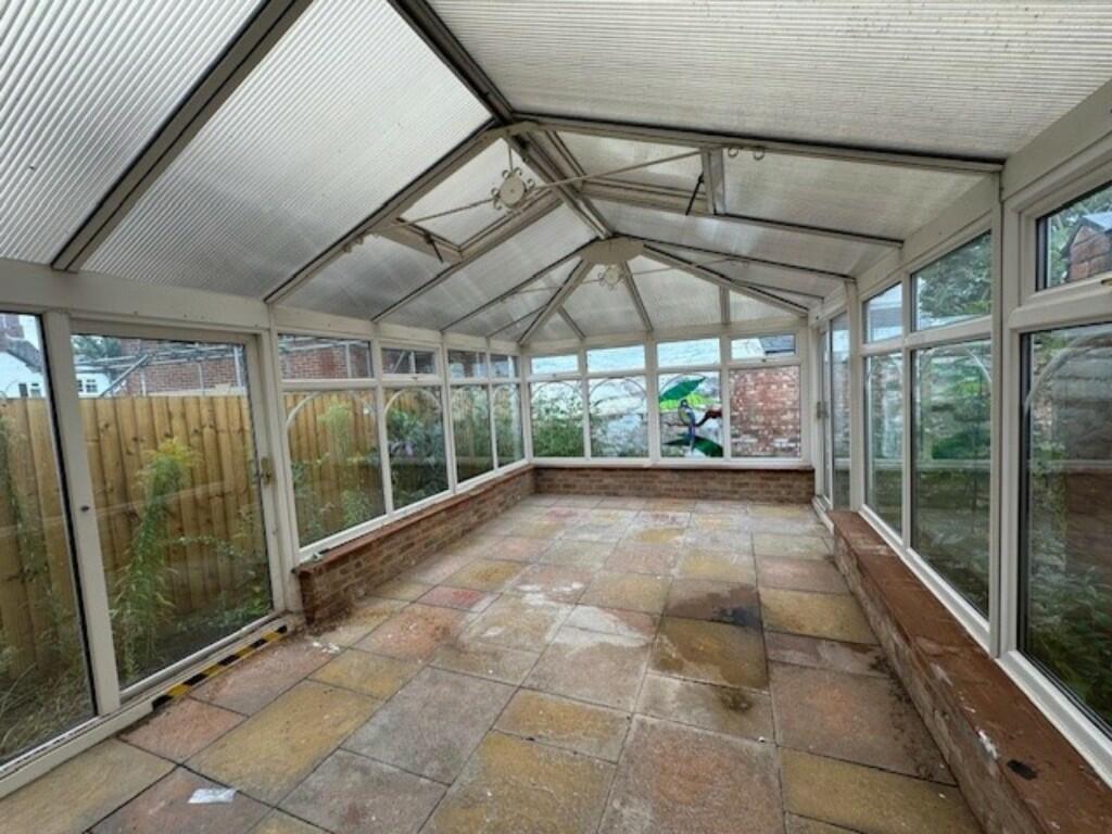Additional property image - Commercial Property For Rent, Warwick Road, CV35 9ND