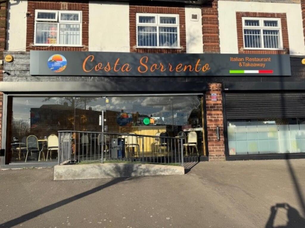 Main image of property: Leasehold Italian Restaurant, Warren Farm Road, Birmingham, B44 0QU