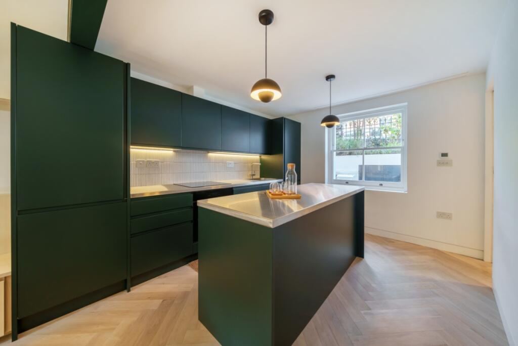 Main image of property: Banbury Street, London, SW11