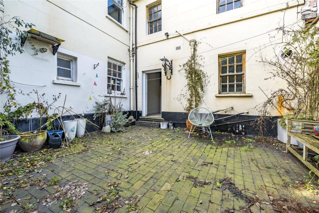 Detached house for sale in Wagon Road, Hadley Wood, Hertfordshire, EN5