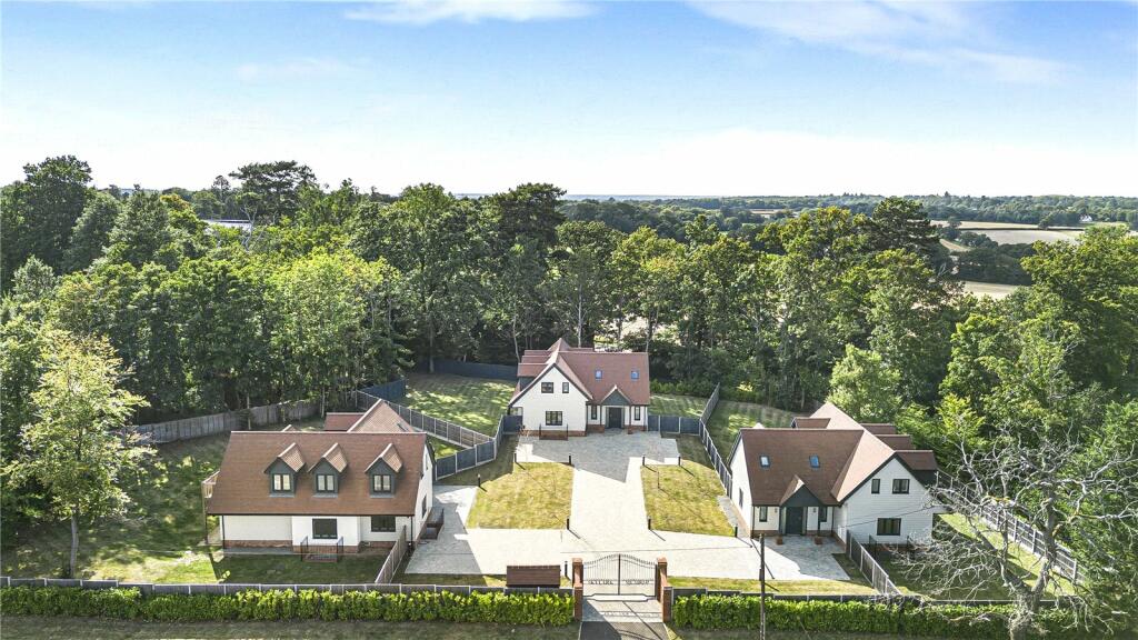 Additional property image - Kentish Lane, Essendon, Hertfordshire, AL9