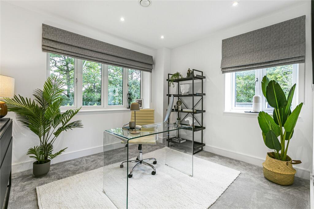 Additional property image - Kentish Lane, Essendon, Hertfordshire, AL9