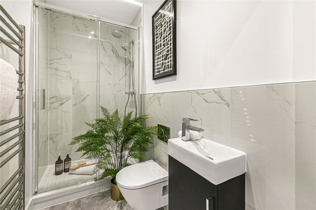 Additional property image - Kentish Lane, Essendon, Hertfordshire, AL9