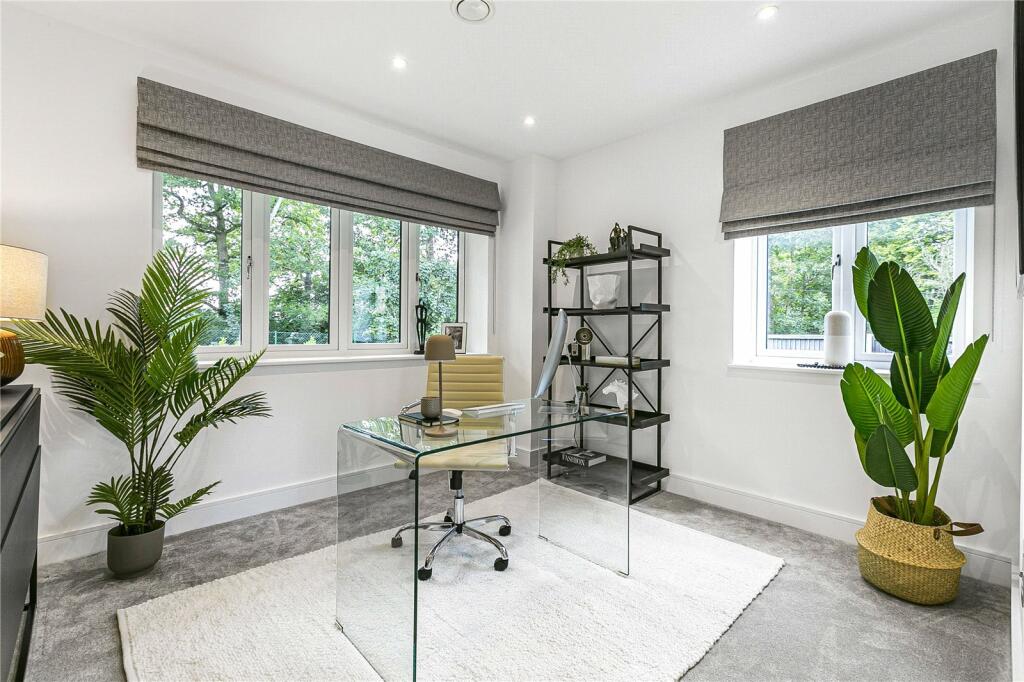 Additional property image - Kentish Lane, Essendon, Hertfordshire, AL9
