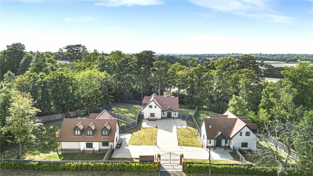 Additional property image - Kentish Lane, Essendon, Hertfordshire, AL9