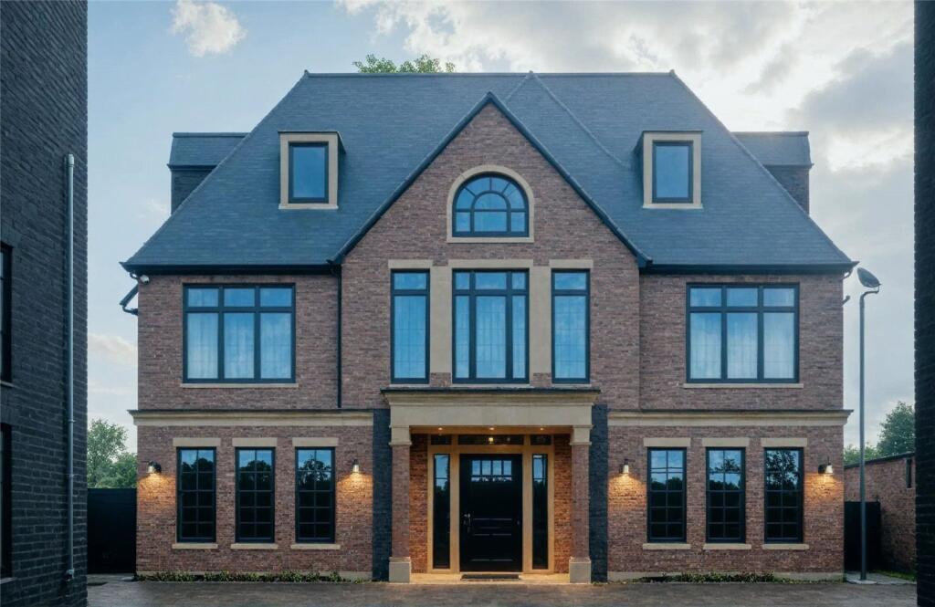 Main image of property: Barnet Road, Arkley, Hertfordshire, EN5