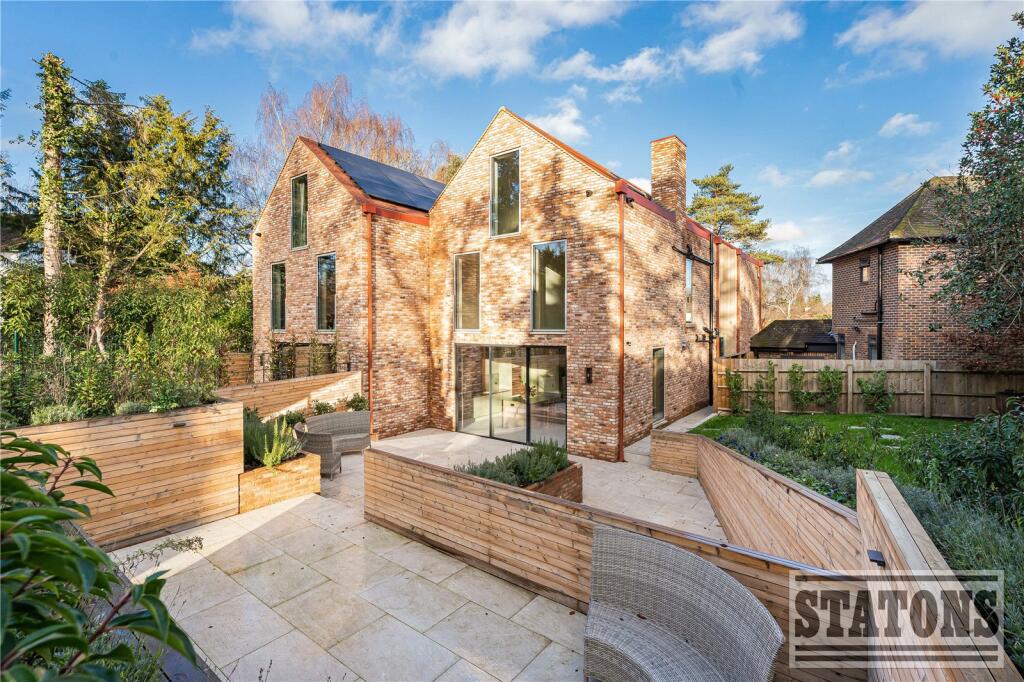 Main image of property: Loom Place, Radlett, Hertfordshire, WD7