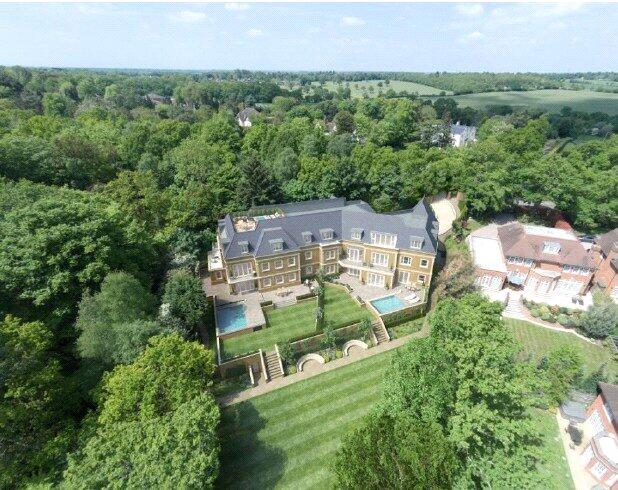 Main image of property: The Residence, 106 Camlet Way, Hadley Wood, EN4