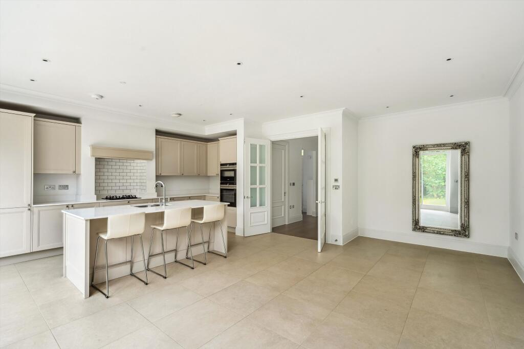 Main image of property: Barrons Chase, Richmond, TW10