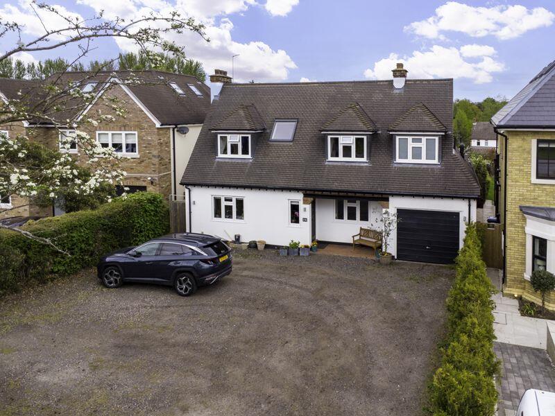 4 bedroom detached house for sale in Tolmers Road, Cuffley, EN6