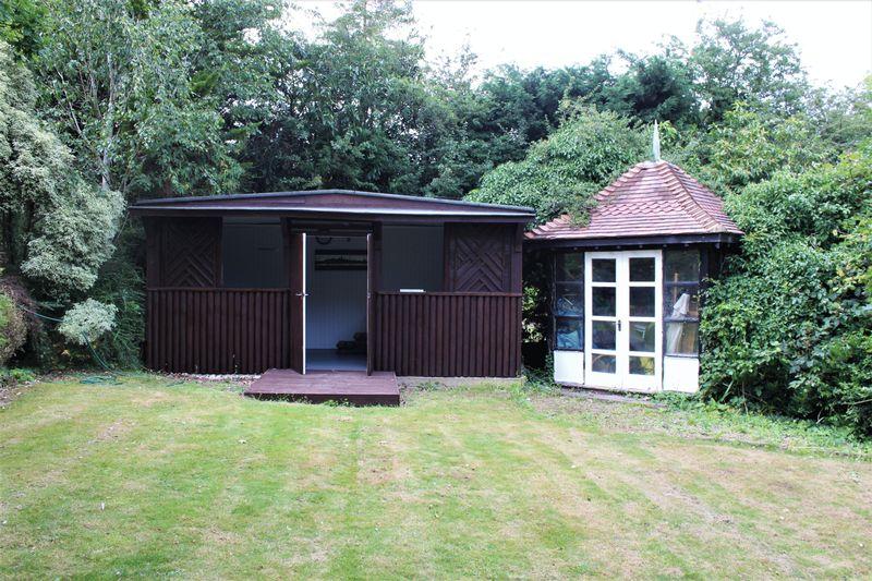 5 bedroom detached house for sale in Cannons, The Ridgeway, Cuffley