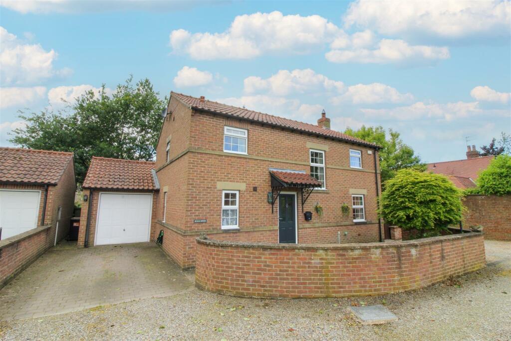 4 bedroom detached house for sale in Melmerby, Ripon, HG4