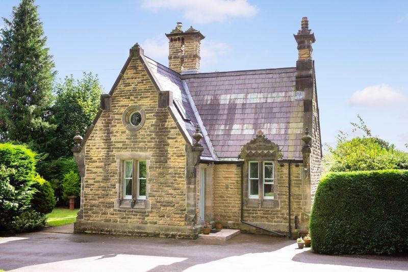 3 bedroom detached house for sale in Palace Road, Ripon, HG4