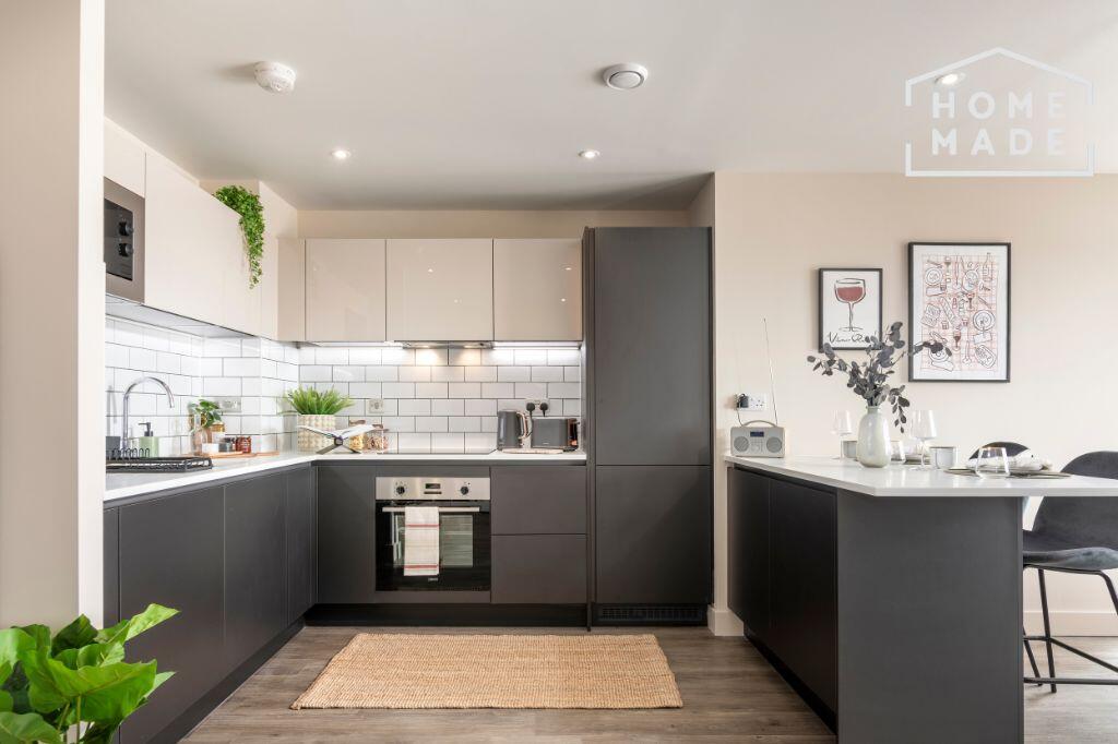 Main image of property: Broad St, B15