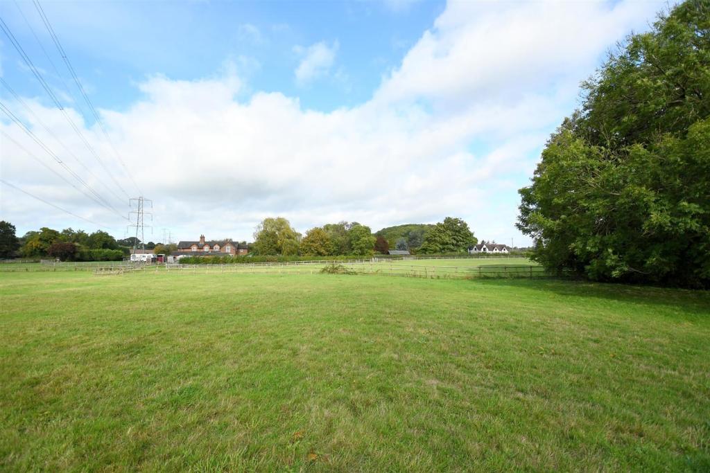 4 bedroom character property for sale in Cross Roads Farm, Newborough