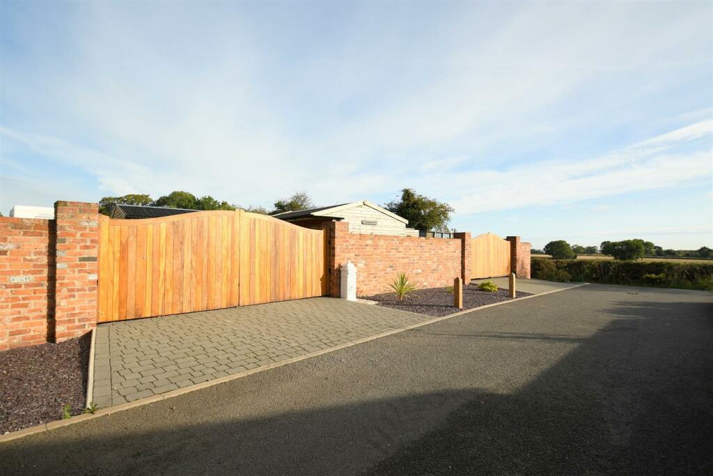 Additional property image - The Pump House, New Gate Court, Main Road, Anslow, DE13