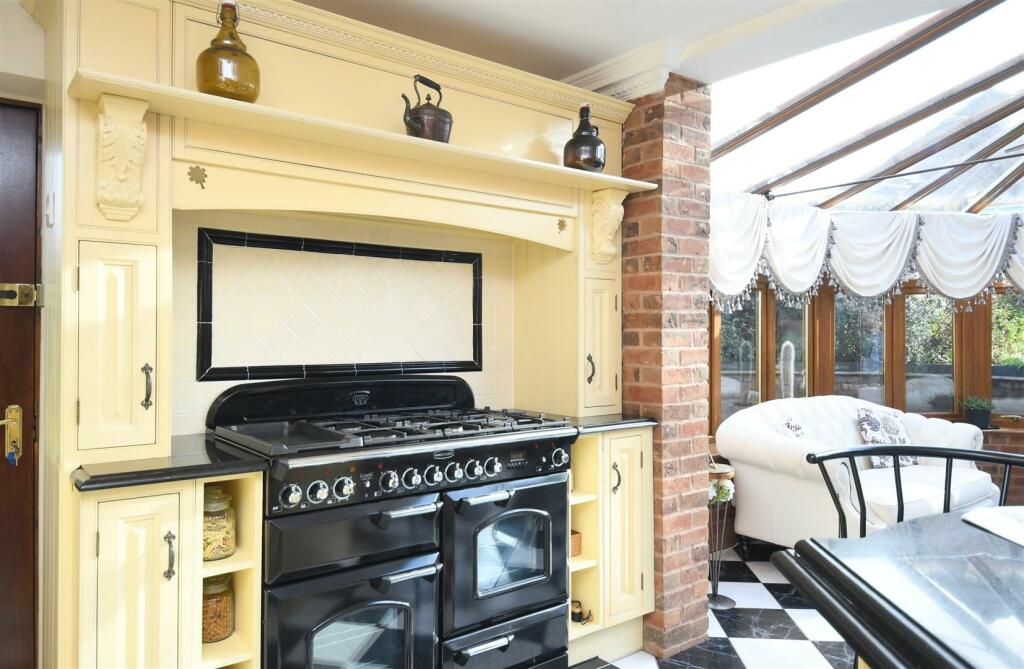 Additional property image - Tanglewood, Chestnut Lane, Clifton Campville, B79