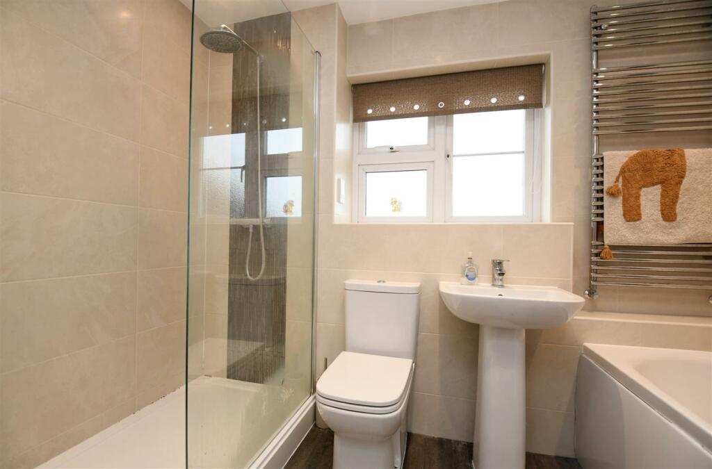 Additional property image - Waters Edge, The Osiers, Elford, B79