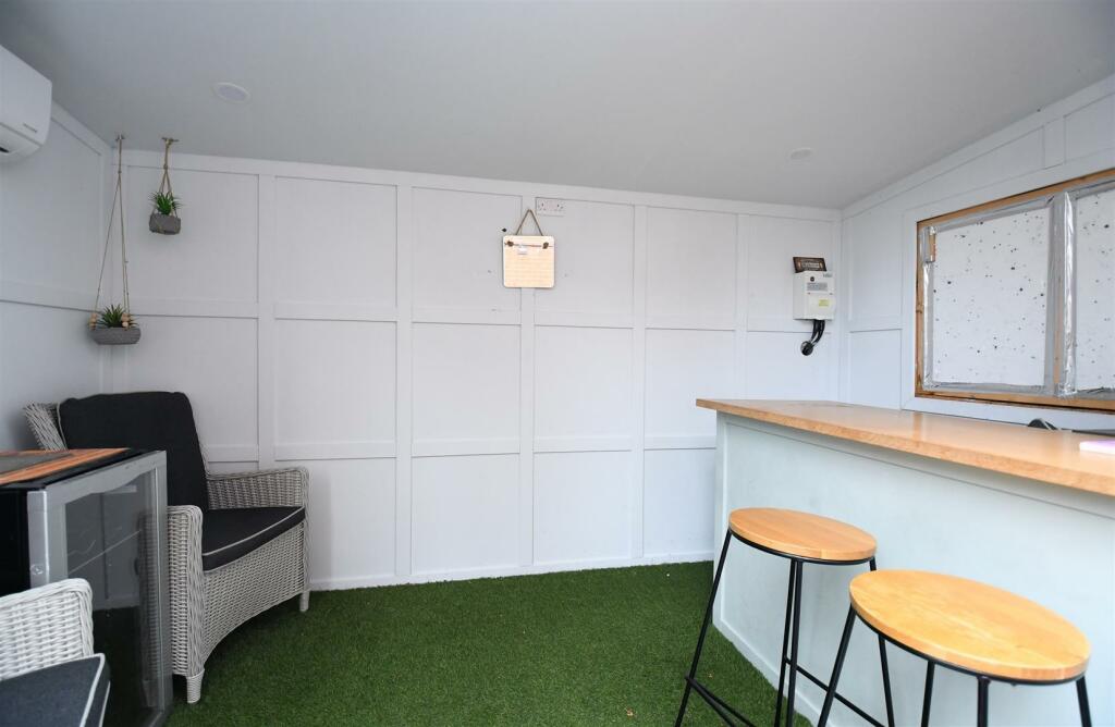 Additional property image - Waters Edge, The Osiers, Elford, B79
