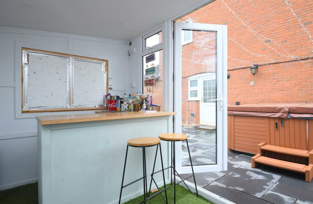Additional property image - Waters Edge, The Osiers, Elford, B79