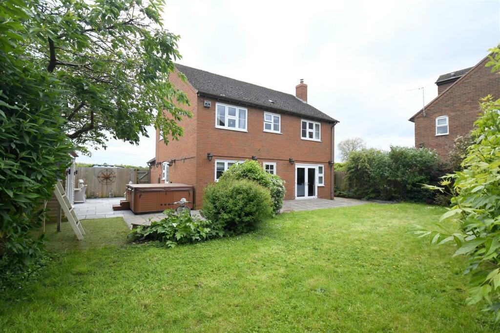 Additional property image - Waters Edge, The Osiers, Elford, B79