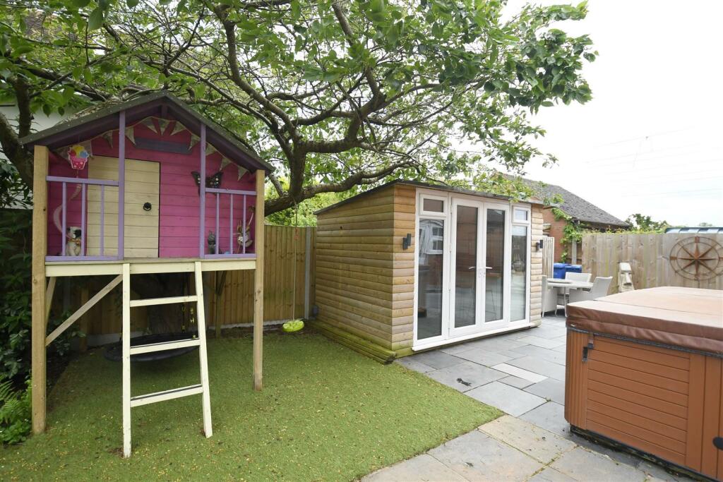 Additional property image - Waters Edge, The Osiers, Elford, B79