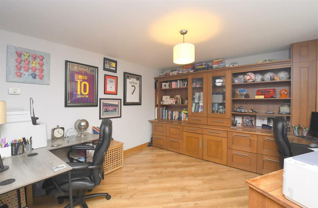 Additional property image - Oak Tree House, Scotland Lane, Harlaston, B79