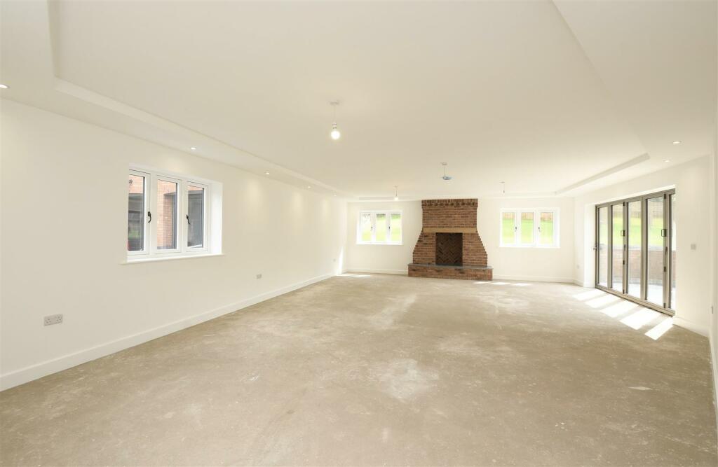 Additional property image - Hillside, Coton Road, Walton on Trent, DE12