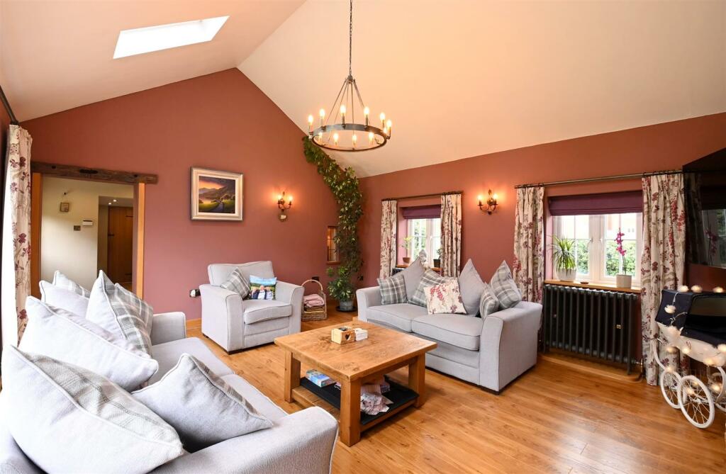 Additional property image - Holly Cottage, Main Street, Clifton Campville, B79