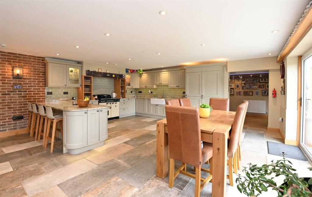 Additional property image - Holly Cottage, Main Street, Clifton Campville, B79
