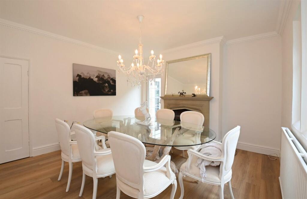 Additional property image - Lawnbank House, Wychnor, DE13