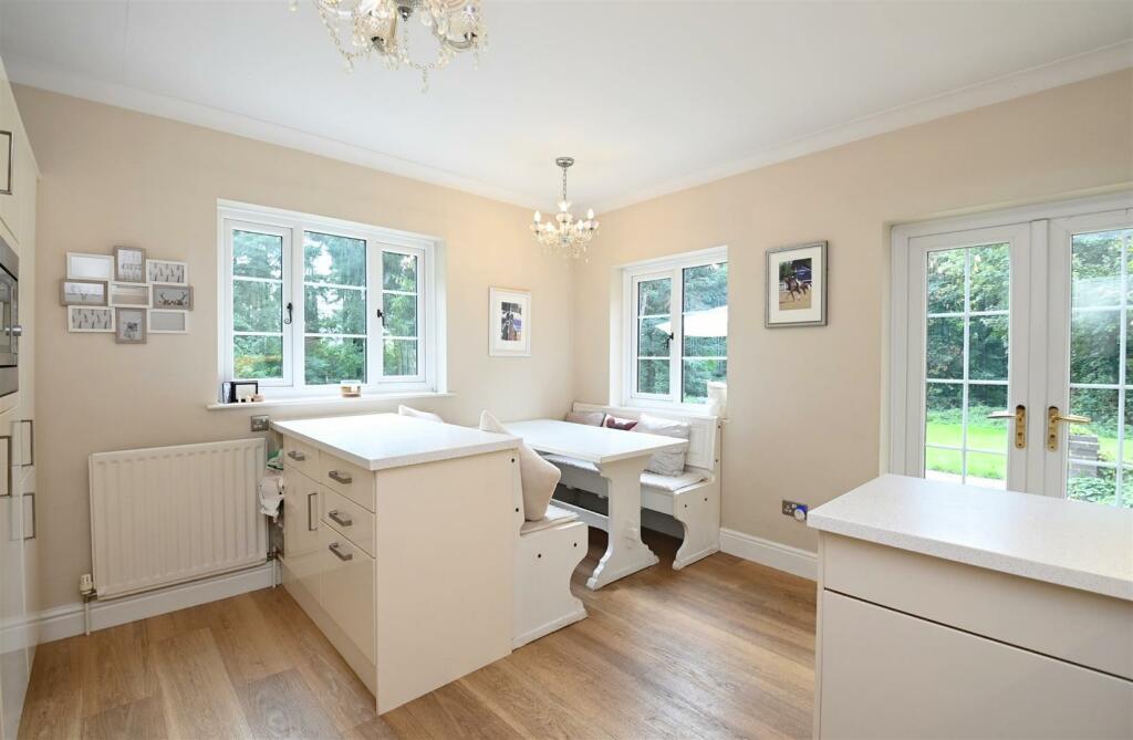 Additional property image - Lawnbank House, Wychnor, DE13