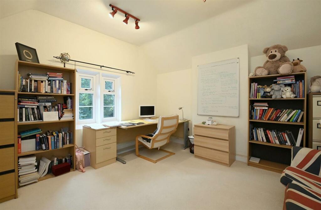 Additional property image - Lawnbank House, Wychnor, DE13