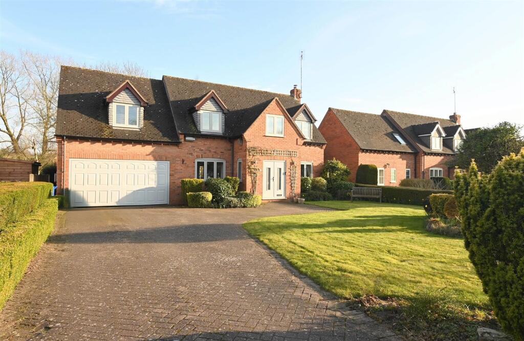Main image of property: Squirrels Corner, Newborough, DE13