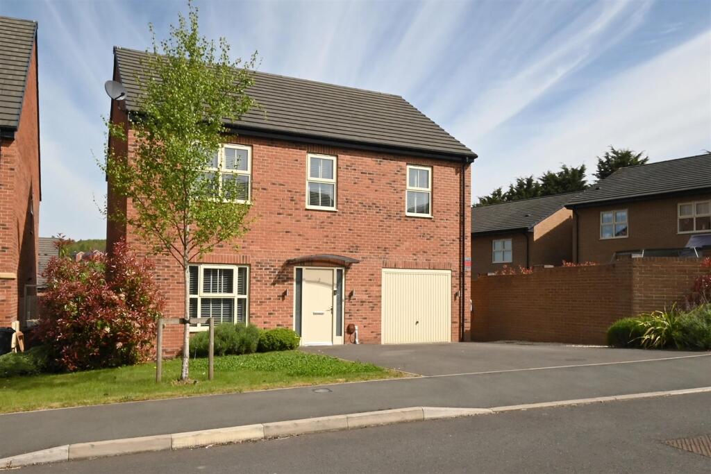 Main image of property: Ryeback Close, Burton on Trent, DE15