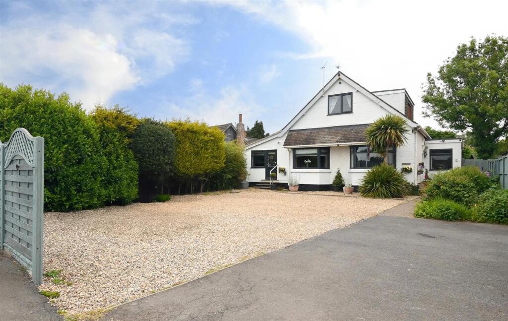 Main image of property: Cherry Orchard, Rosliston Road South, Drakelow, DE15