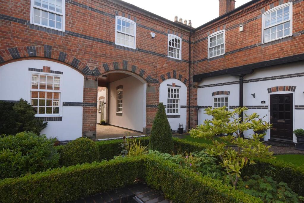 3 bedroom character property for sale in Rangemore Hall Mews, Rangemore