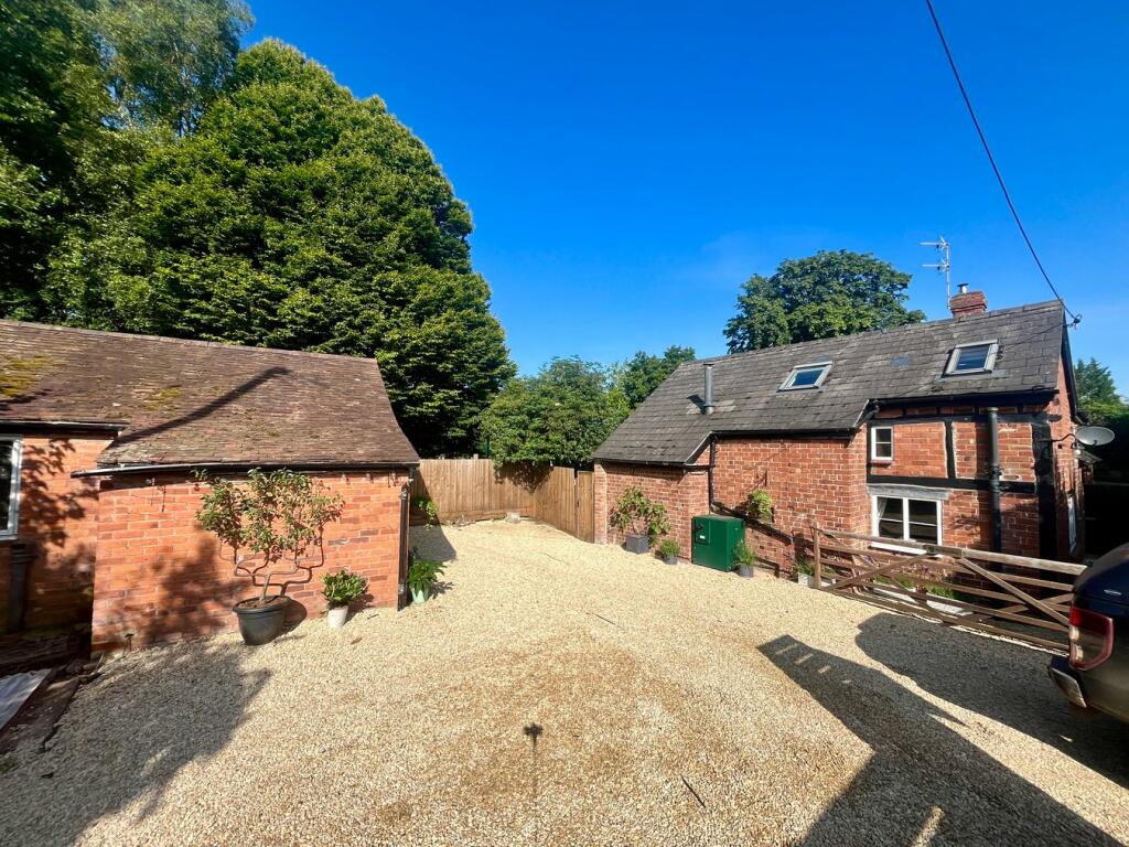 Main image of property: Ashperton, Ledbury, HR8