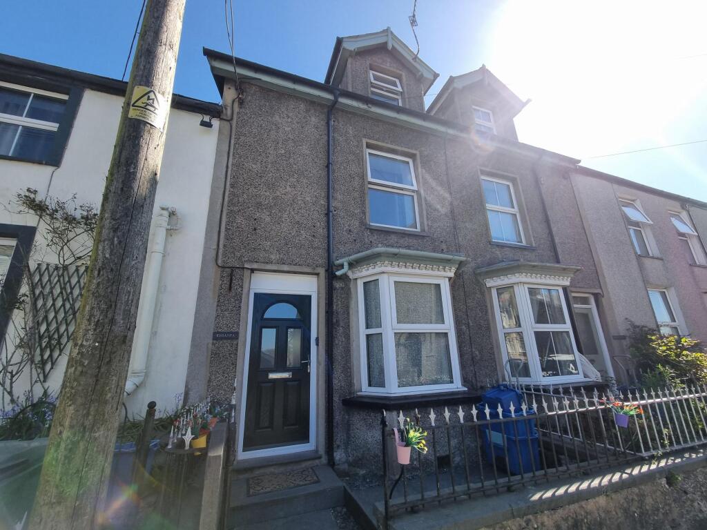 Main image of property: High Street, Talsarnau