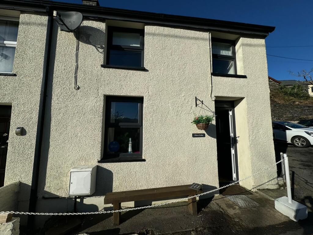 Main image of property: Bryn Goleu, Penrhyndeudraeth