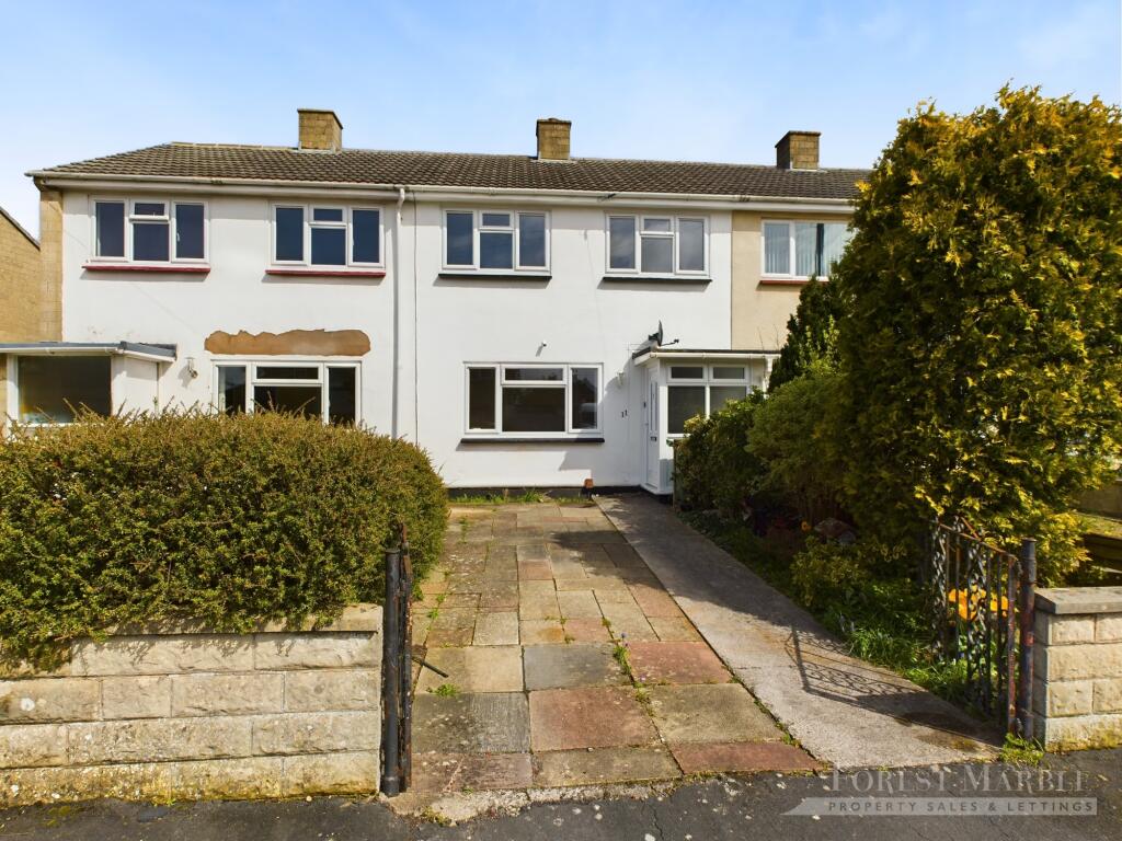 3 bedroom terraced house for sale in Court, Frome, BA11