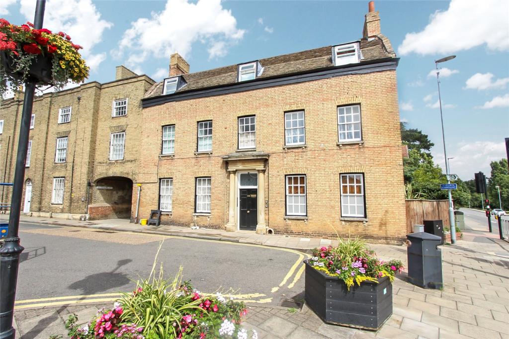 1 bedroom apartment for rent in High Street, Huntingdon, Cambridgeshire