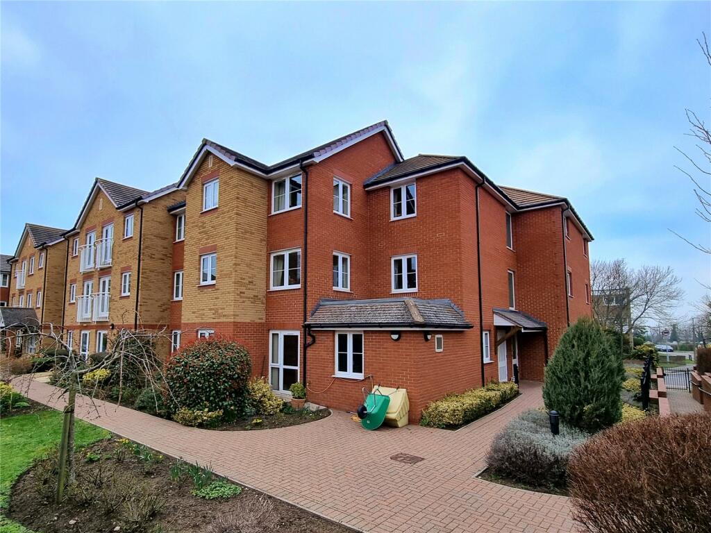 1 bedroom apartment for sale in Goodes Court, Royston, Hertfordshire, SG8