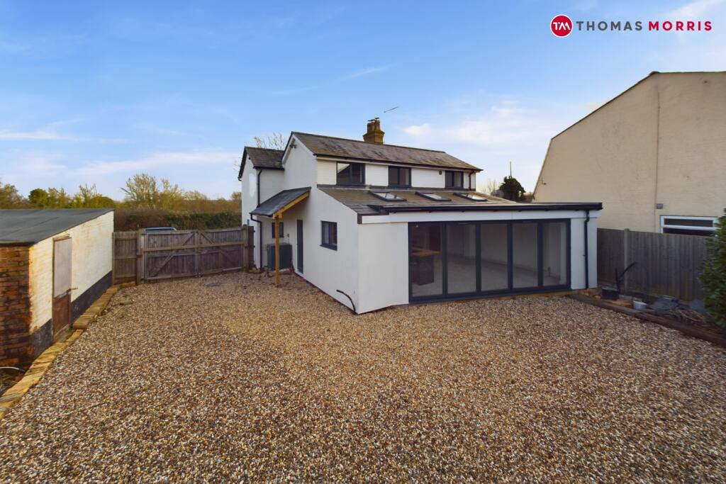 4 bedroom detached house for sale in South Street, Litlington, Royston