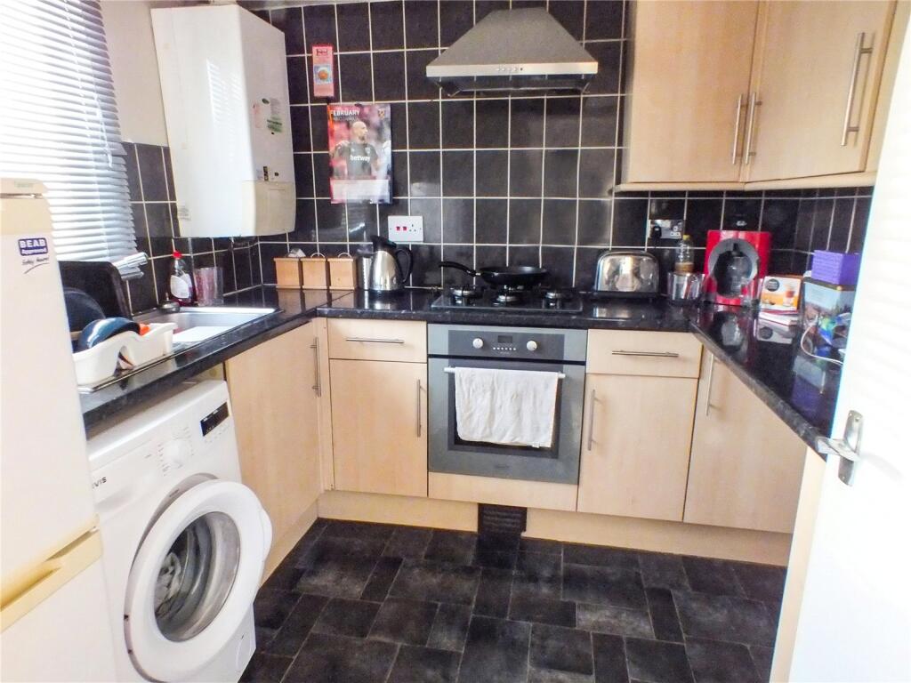 Main image of property: Tennyson Court, Tennyson Close, Royston, Herts, SG8